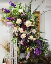 Load image into Gallery viewer, Florist Choice | Standing Spray