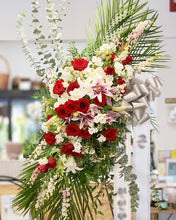 Load image into Gallery viewer, Florist Choice | Standing Spray