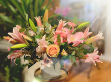 Load image into Gallery viewer, Florist Choice
