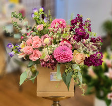 Load image into Gallery viewer, Florist Choice