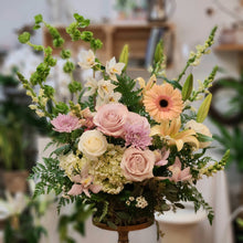 Load image into Gallery viewer, Florist Choice