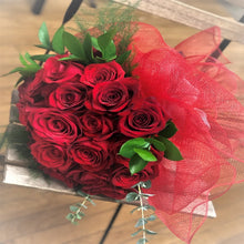 Load image into Gallery viewer, Red Roses - 60 cm Super Premium
